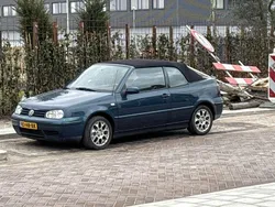 Blauw Gebruikt 2001 VW Golf Cabriolet Highline Cabriolet | € 8.000
