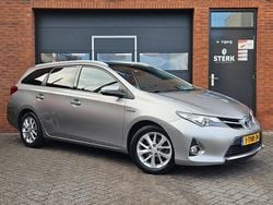 Grijs Gebruikt 2014 Toyota Auris Touring Sports Stationwagen | € 9.950 (Goede deal)