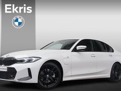 Wit Gebruikt 2024 BMW 330 M Sport Sedan | € 43.400 (Eerlijke prijs)