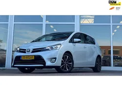 Wit Gebruikt 2018 Toyota Verso MPV | € 17.894 (Eerlijke prijs)