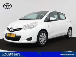 Wit Gebruikt 2014 Toyota Yaris Hatchback | € 9.445 (Eerlijke prijs)