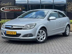 Grijs Gebruikt 2009 Opel Astra GTC Innovation Hatchback | € 2.995 (Iets duurder)
