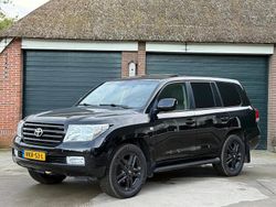Zwart (metallic) Gebruikt 2012 Toyota Land Cruiser V8 Executive SUV | € 37.250