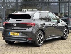 Grijs Gebruikt 2020 VW ID.3 Hatchback | € 14.745 (Eerlijke prijs)