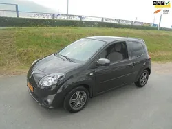 Zwart Gebruikt 2011 Renault Twingo Collection Hatchback | € 3.999 (Eerlijke prijs)