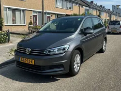 Grijs Gebruikt 2018 VW Touran Highline MPV | € 17.300