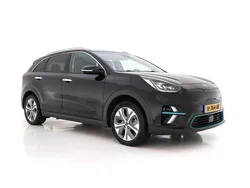 Aurora black pearl (zwart metallic) Gebruikt 2020 Kia e-Niro SUV | € 16.245 (Super prijs)