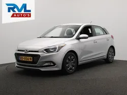 Grijs Gebruikt 2018 Hyundai i20 Hatchback | € 12.400 (Eerlijke prijs)