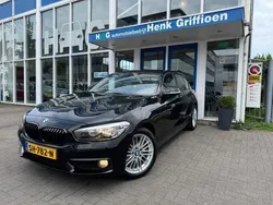 Zwart Gebruikt 2018 BMW 118 Hatchback | € 18.450 (Eerlijke prijs)
