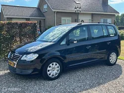 Zwart Gebruikt 2009 VW Touran Trendline MPV | € 2.350 (Goede deal)