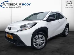 Wit Gebruikt 2024 Toyota Aygo Business Edition Hatchback | € 18.445 (Eerlijke prijs)