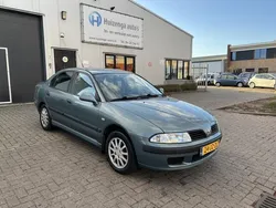 Groen Gebruikt 2002 Mitsubishi Carisma Hatchback | € 699