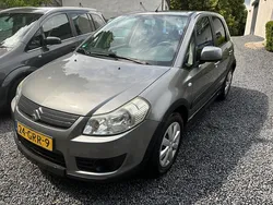 Grijs, metallic lak Gebruikt 2008 Suzuki SX4 Comfort MPV | € 2.999 (Eerlijke prijs)