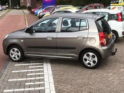 Grijs Gebruikt 2011 Kia Picanto Hatchback | € 2.950 (Iets duurder)