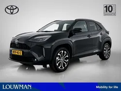 Zwart Gebruikt 2024 Toyota Yaris Cross SUV | € 29.945 (Eerlijke prijs)