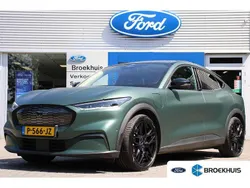 Zwart Gebruikt 2022 Ford Mustang Mach-E SUV | € 37.900
