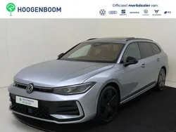 Zilver Gebruikt 2024 VW Passat R-line Edition Stationwagen | € 49.450