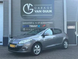 Grijs Gebruikt 2010 Renault Mégane III Dynamique Hatchback | € 3.995 (Eerlijke prijs)