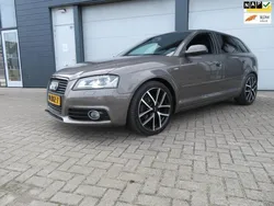 Grijs Gebruikt 2013 Audi A3 Sportback S-Line Hatchback | € 6.850 (Super prijs)