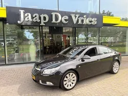 Zwart Gebruikt 2010 Opel Insignia Cosmo Sedan | € 6.950 (Eerlijke prijs)