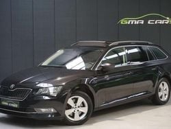 Zwart Gebruikt 2018 Skoda Superb Stationwagen | € 18.499 (Super prijs)
