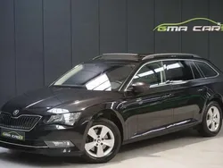 Zwart Gebruikt 2018 Skoda Superb Stationwagen | € 18.499 (Super prijs)