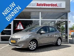 Grijs Gebruikt 2014 Peugeot 208 Envy Hatchback | € 5.999 (Goede deal)