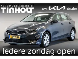 Grijs, metallic lak Gebruikt 2024 Kia Ceed Hatchback | € 25.950 (Goede deal)