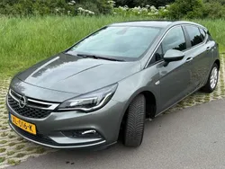 Grijs Gebruikt 2019 Opel Astra Edition Hatchback | € 9.750 (Eerlijke prijs)
