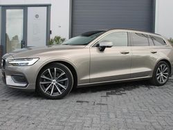 Grijs Gebruikt 2021 Volvo V60 Momentum Stationwagen | € 19.950 (Goede deal)