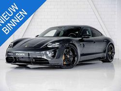 Grijs Gebruikt 2020 Porsche Taycan Turbo S Sport Sedan | € 84.900