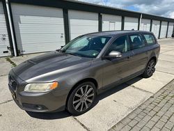 Grijs Gebruikt 2007 Volvo V70 Kinetic Stationwagen | € 3.495 (Super prijs)