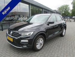 Zwart Gebruikt 2020 VW T-Roc Business SUV | € 11.950