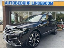 Zwart Gebruikt 2023 VW Tiguan R-line SUV | € 41.950 (Duur)