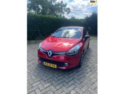 Rood Gebruikt 2013 Renault Clio R.S. Dynamique Hatchback | € 4.999 (Eerlijke prijs)