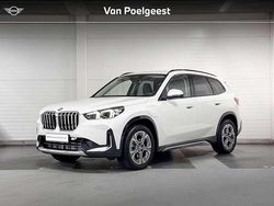Mineralweiss metallic (a96) (wit metallic) Gebruikt 2025 BMW X1 Comfort Edition SUV | € 51.900 (Super prijs)