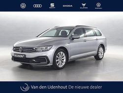 Zilver Gebruikt 2022 VW Passat Business Stationwagen | € 25.240 (Goede deal)