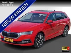 Rood Gebruikt 2021 Skoda Octavia Business Line Stationwagen | € 25.745 (Eerlijke prijs)