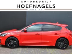 Rood Gebruikt 2019 Ford Focus Business Edition Hatchback | € 18.950 (Eerlijke prijs)