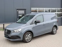 Grijs Gebruikt 2023 Mercedes Citan 110 Van | € 23.990 (Eerlijke prijs)