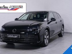 Zwart Gebruikt 2024 VW Passat IQ Drive Stationwagen | € 36.850 (Eerlijke prijs)