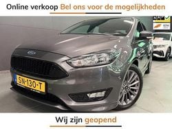 Grijs Gebruikt 2018 Ford Focus ST-Line Hatchback | € 10.450 (Goede deal)