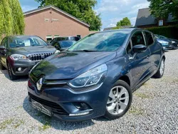 Grijs Gebruikt 2017 Renault Clio IV Hatchback | € 8.950 (Eerlijke prijs)