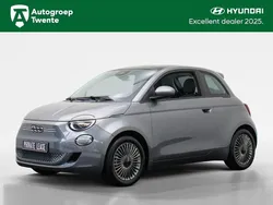Grijs Gebruikt 2022 Fiat 500e Comfort Hatchback | € 17.445 (Eerlijke prijs)
