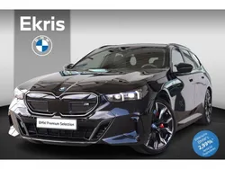 Saphirschwarz metallic (zwart metallic) Gebruikt 2024 BMW i5 Comfort Edition Sedan | € 89.450