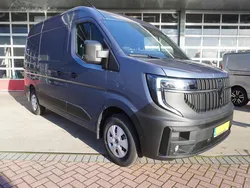 Blauw Nieuw 2024 Renault Master Van | € 38.850 (Eerlijke prijs)