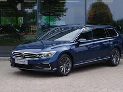 Blauw Gebruikt 2022 VW Passat GTE Stationwagen | € 25.450 (Eerlijke prijs)