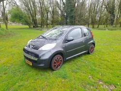 Grijs Gebruikt 2011 Peugeot 107 Sportium Hatchback | € 2.990 (Goede deal)