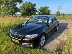 Zwart Gebruikt 2014 BMW 520 Luxury Line Stationwagen | € 10.499 (Goede deal)