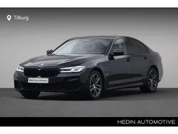 M carbonschwarz metallic (zwart metallic) Gebruikt 2021 BMW 530e Comfort Edition Sedan | € 41.880 (Eerlijke prijs)